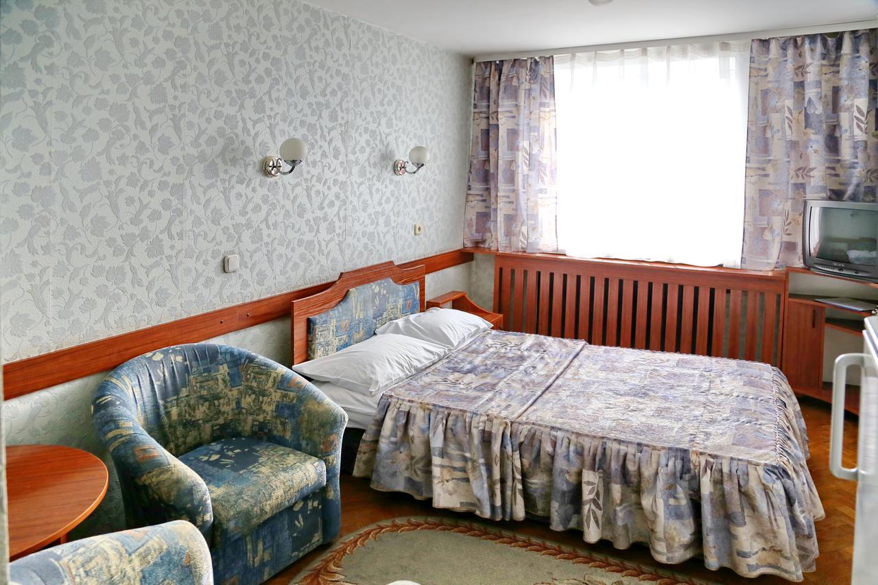 Turist Hotel Grodno Bagian luar foto