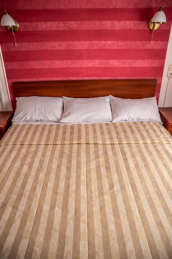 Turist Hotel Grodno Bagian luar foto