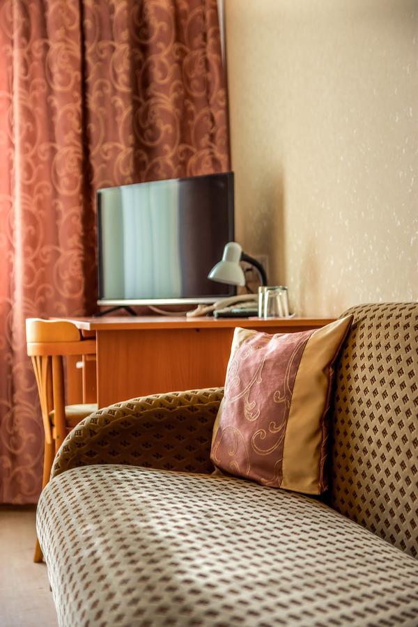 Turist Hotel Grodno Bagian luar foto